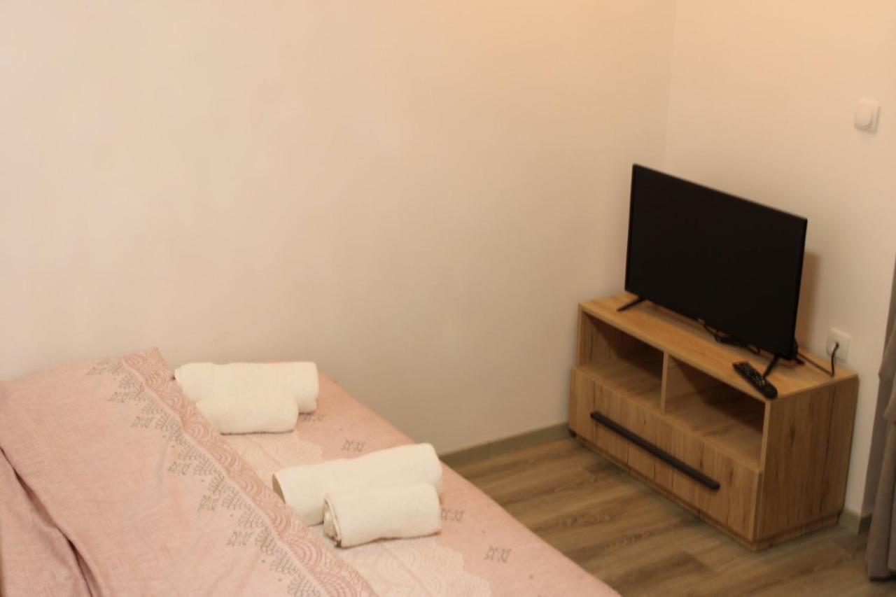 Eleon Motel Brezovice Exteriér fotografie